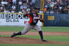 Los alicaídos Sultanes, que se quedaron con nueve coronas en su historia en la LMB, sólo pudieron vencer por pizarra de 8-7 en 10 entradas a los "felinos" en el segundo duelo de esta Serie Final 2013 disputado en el Estadio Beto Ávila.