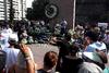 En la marcha para conmemorar la matanza de Tlatelolco de 1968 en la plaza de las Tres Culturas, un grupo de los autodenominados anarquistas, lanza artefactos explosivos caseros a policías antimotines.