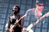 El cantautor Gary Clark Jr. se presentó en los cuatro escenarios montados en la Curva 4 del Autódromo Hermanos Rodríguez, en el oriente de la capital mexicana.