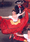 Raquel Irene Vargas López en una presentación de baile.