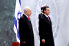 Los presidentes de México, Enrique Peña Nieto, y de Israel, Simón Peres, estrecharon hoy los lazos cooperación entre sus países con la firma de varios acuerdos en materia económica, científica, educativa, hídrica y de cooperación técnica.