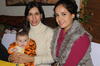 04122013 Jéssica y Lizeth con su bebé.