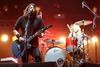 29 de noviembre. King of Chaos |  La banda Kings of Chaos, integrada por algunos miembros de los grupos más significativos del rock como Guns N´Roses, Deep Purple, Def Leppard y Billy Idol reconocidos por ser leyendas dentro del género, hicieron vibrar el Palacio de los Deportes con un concierto lleno de clásicos.