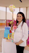 Cynthia Rodríguez espera a su bebita Mariana.