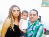 Sr. Luis Fernando Gámez Arellano celebró su cumpleaños acompañado de su esposa, Sra. Diana Veloz, y su hijito, Héctor Fernando.