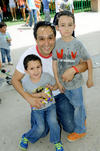 09042014 Esteban con Rodrigo y Esteban.
