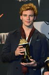 Josh Hutcherson consiguió el premio por Mejor Actor.