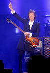 Paul McCartney ofreció una espectacular velada a los uruguayos en el estadio Centenario de Montevideo.