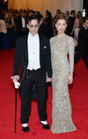 La actriz estadounidense Kristen Stewart eligió un vestido de Chanel para la gala.