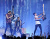 Imagine Dragons se llevó los premios al Mejor Dúo o Grupo, Mejor Artista Hot 100, Mejor Artista de Rock y Mejor Canción Streaming (audio) por su igualmente exitoso Radioactive.
