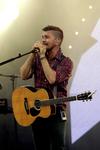 Juanes ofreció temas de su último álbum, pero se dio también  la oportunidad de interpretar sus temas clásicos como "Nada valgo sin tu amor", "A Dios le pido", "Luna", "Es por ti", "Me enamora", entre otros.