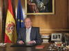 Juan Carlos de Borbón dirigió un mensaje a los españoles en el que justificó su decisión de abdicar en el objetivo de "abrir una nueva etapa de esperanza en la que se combinen la experiencia adquirida y el impulso de una nueva generación".
