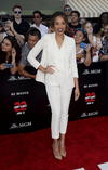 La actriz de la serie Glee, Heather Morris acudió a la premiere en Los Ángeles.