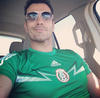 El cantante y actor estadounidense Drake Bell, quien ha expresado su amor por México publicó una imagen viendo el partido. "Aún en los Estados Unidos estoy apoyando a México", escribió.