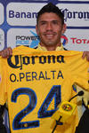 Oribe Peralta dejó el Santos Laguna para unirse a las Águilas del América.