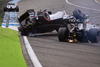 Un accidente se presentó en la pista, cuando Felipe Massa provocó un accidente en el que el joven Daniil Kyvat se vio perjudicado.