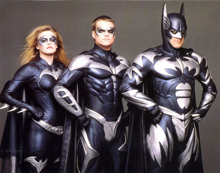 Otra cambio muy radical fue en Batman y Robin del 1997, donde lo realizaron  con un toque de 