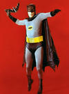 En 1989 Tim Burton fue el encargado de dirigir la nueva película de Batman. Michael Keaton lució un traje muy diferente, totalmente oscuro y sólo el logotipo y el cinturón en amarillo.
