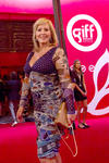 Claudia Lizaldi desfiló por la alfombra roja de la inauguración del GIFF 2014.