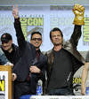 Robert Downey Jr y Josh Brolin posaron ante los medios en la conferencia de Marvel.
