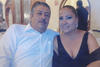 27072014 FESTEJAN.  Alberto Rivera Contreras celebró su cumpleaños en días pasados en la compañía de su esposa Esmeralda Silos.