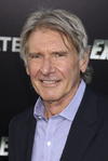 El actor estadounidense Harrison Ford no pudo faltar a la premier de Los Indestructibles 3.