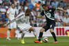 Un cabezazo del francés Karim Benzema, tras un tiro de esquina a los 30 minutos, rompió finalmente el 0-0.