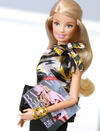 Barbie no duda en compartir con sus seguidores detalles sobre cómo vestir para lucir espectacular.