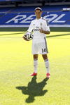 Real Madrid hizo oficial el traspaso de 'Chicharito' este lunes por la mañana mediante un comunicado en su página web.