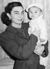 07092014 Francisca GonzÃ¡lez GutiÃ©rrez, quien serÃ¡ homenajeada con motivo del DÃ­a del Jubilado. FotografÃ­a tomada hace 40 aÃ±os.