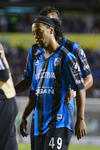 Terminó el partido y "Ronaldinho" se fue entre aplausos. La gente de Querétaro se le entregó, aunque esté oxidado.