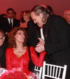 Miguel Bosé felicitó a Sophia Loren por su cumpleaños 80.
