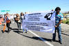 Un grupo de jóvenes protestó a unos metros de donde estuvo el presidente Enrique Peña Nieto.