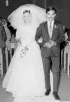 José de Jesús Reyes Alcaraz y María del Carmen Ramos Valdez, se dieron el sí en la Iglesia San Pedro Apóstol, en San Pedro de las Colonias, Coah., el 11 de octubre de 1964. Actualmente, festejaron su 50 aniversario de bodas.