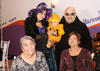 02112014 Acompañaron al festejado en este día tan especial sus abuelitas Escolástica Nevárez y María de Jesús Romero.