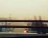 Desde un puente del bulevar Revolución se aprecia la poca visibilidad y la espesa niebla.