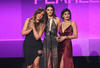 Khloe Kardashian, Kendall y Kylie Jenner participaron presentando un galardón.