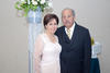 06122014 BODAS DE ORO.  Gloria López de Rodríguez y Nicolás Rodríguez Picasso celebraron un año más juntos en compañía de toda su familia.