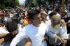 18 de febrero | Venezuela. Leopoldo López, opositor al gobierno, se entrega en medio de la crisis por manifestaciones.