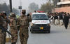 El Ejército paquistaní lanzó una operación para liberar la escuela, que se vio dificultada por los explosivos colocados por los atacantes en el interior, hasta que logró abatir a los siete insurgentes que quedaban atrincherados.