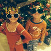 Jennifer Lopez publicó una foto de sus hijos con el ambiente navideño.
