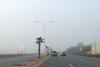 Abad Calderón, jefe del Observatorio Meteorológico, explicó que la neblina se presentó debido a que hay una gran cantidad de humedad en el ambiente.