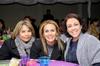 Apaga cuatro velitas. Vanessa López Abularach celebró su cumpleaños rodeada de mucho cariño. La fiesta estuvo cuidada a detalle por sus papás, María Elena y Alfonso López.