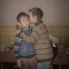 La imagen captada por la sueca Asa Sjostrom en la que aparecen los gemelos Igor y Arthur durante su cumpleaños en un orfanato en Baroncea, Moldavia fue premiada en la categoría individual Vida Diaria.