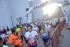 Los corredores registrados en la modalidad 10 K, recibieron el banderazo de salida a las afueras del Tecnólogico de Monterrey, por el Paseo de la Soledad.
