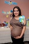 28022015 TIERNA ESPERA.  Cassandra Arredondo Rodríguez espera con alegría la llegada de su bebé, al que llamará Andrés Azaú.