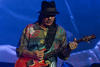 Santana salió por fin al escenario para deleitar a 15,127 fans.