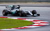 De igual forma, Lewis Hamilton despegaba de meta desde la privilegiada posición uno conseguida un día antes en las rondas de clasificación.