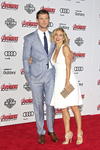 Chris Hemsworth llegó junto a su esposa, la española Elsa Pataky.