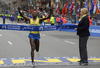 La fotografía del recuerdo con los grandes ganadores del Maratón de Boston.